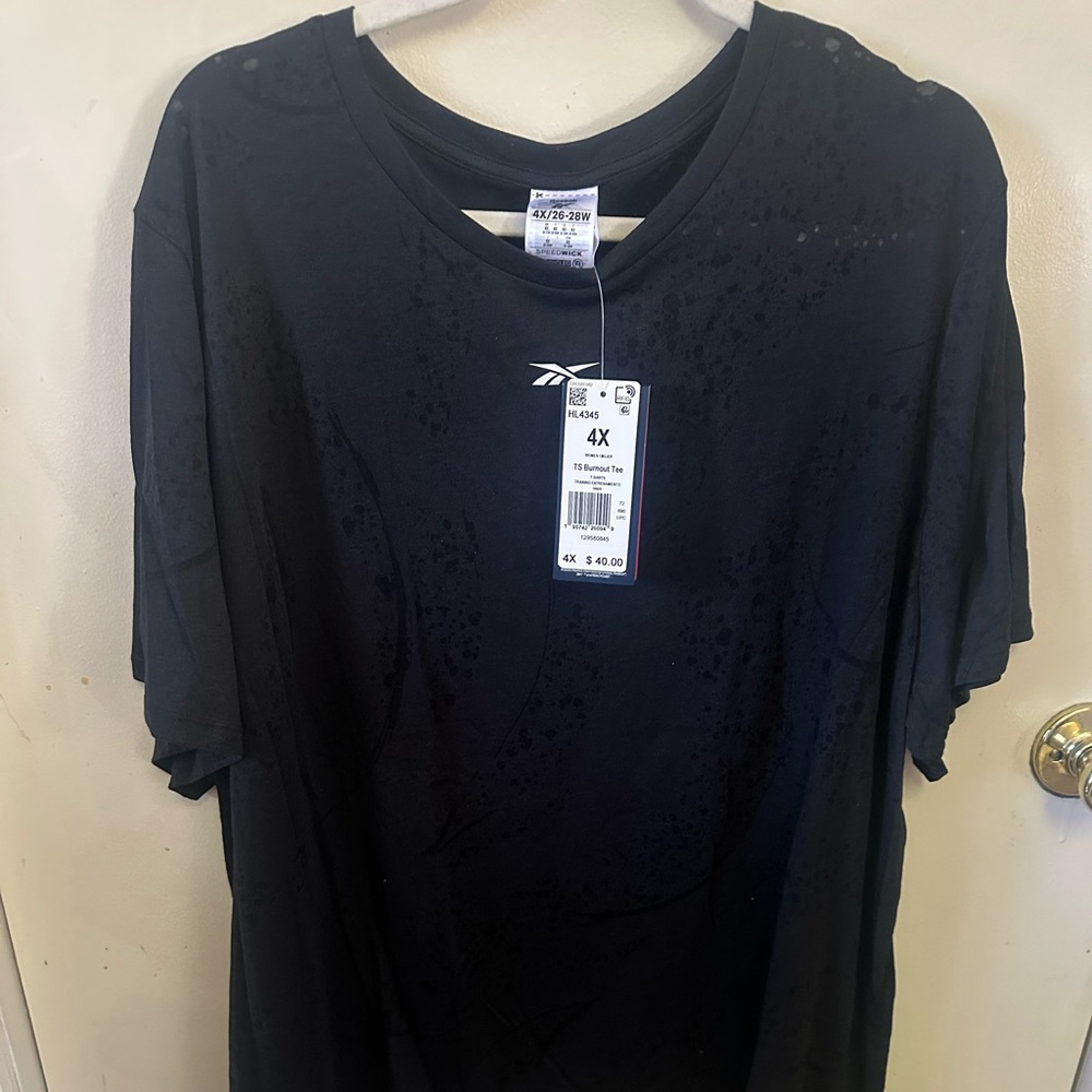 Reebok Women’s Classic Black Tee